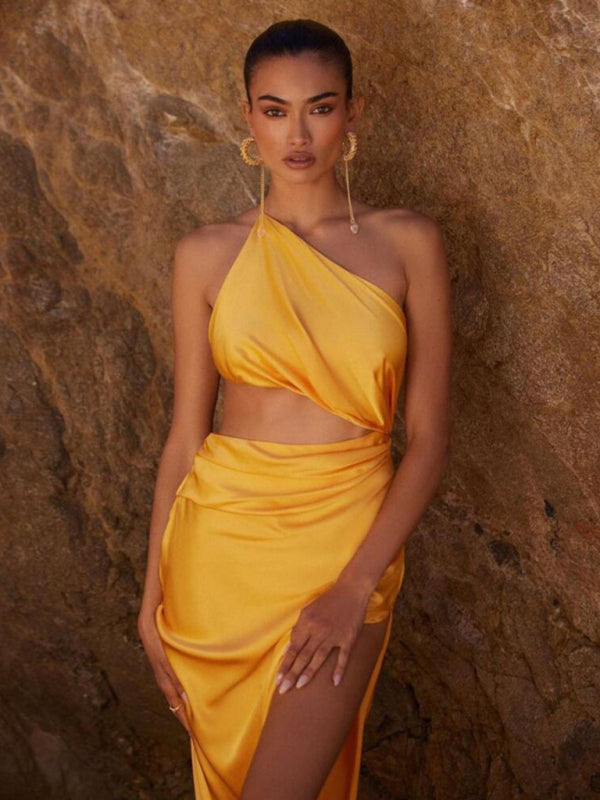 Backless hollow strapless long dress with hip covering