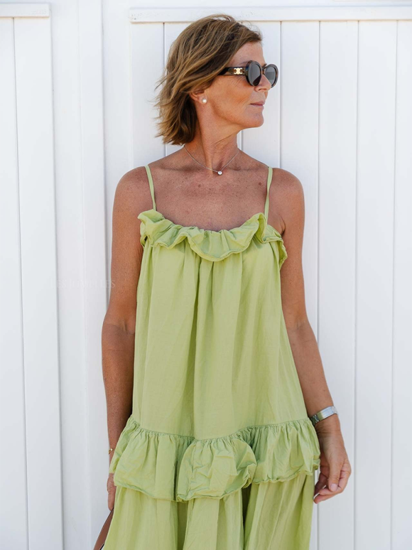 New holiday style ruffled long dress with long swing and elegant beach dress